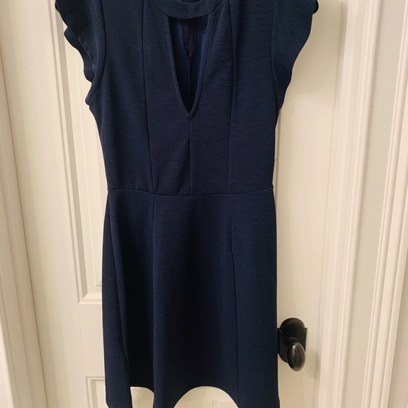 Angel Wing Cut Out Dress - Picture 3 of 4